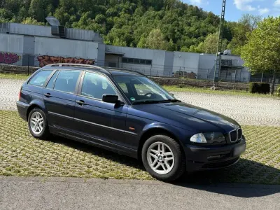 Gebraucht BMW 318 118 PS (86 kW) 2001 Blau Kombi