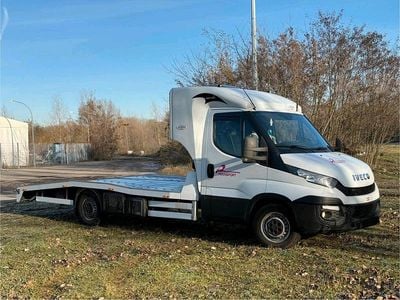 Weiß Gebraucht 2016 Iveco Daily Limousine | 17.500 €