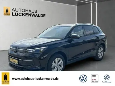 Neu VW Tiguan 150 PS (110 kW) 2025 Schwarz SUV