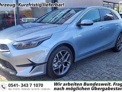Neu Kia Ceed Gold 140 PS (102 kW) 2025 Lunar silber Kleinwagen