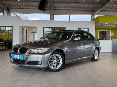 Gebraucht BMW 318 Comfort Edition 143 PS (105 kW) 2011 Grau Limousine