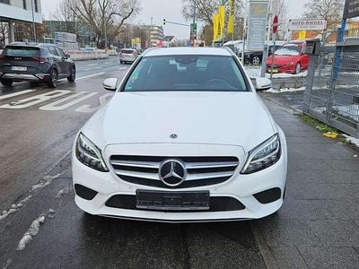 Gebraucht Mercedes C300e 194 PS (142 kW) 2021 Weiß Kombi