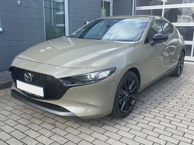 Neu Mazda 3 Homura-Line 140 PS (102 kW) 2025 Grün Limousine