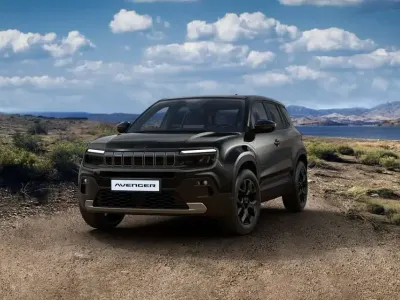Neu Jeep Avenger Altitude 110 PS (80 kW) 2026 Solid black clear coat SUV