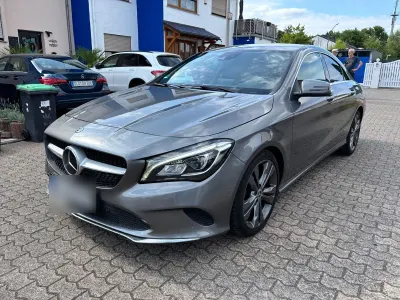 Gebraucht Mercedes CLA180 Urban 110 PS (80 kW) 2017 Grau Coupé