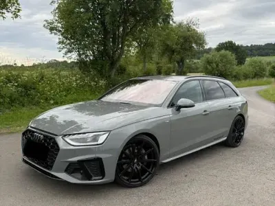 Gebraucht Audi A4 Sport 204 PS (150 kW) 2021 Grau Kombi