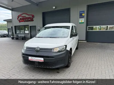 Gebraucht VW Caddy Maxi 122 PS (89 kW) 2022 Candyweiss Van / Kleinbus