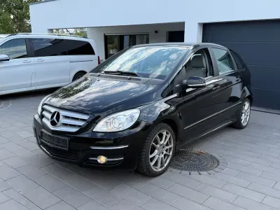 Gebraucht Mercedes B170 116 PS (85 kW) 2009 Schwarz Van / Kleinbus