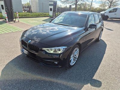 Gebraucht BMW 330 Sport Line 258 PS (189 kW) 2015 Schwarz Kombi