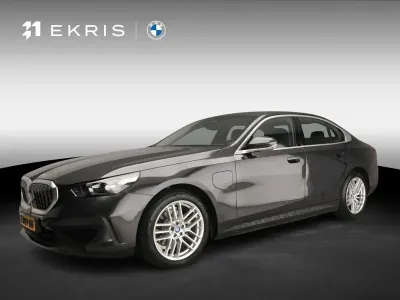 Gebraucht BMW 530e Sport Line 299 PS (219 kW) 2024 Grau Limousine