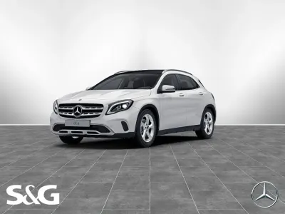 Gebraucht Mercedes GLA250 Urban 211 PS (155 kW) 2018 Unilack polarweiß SUV
