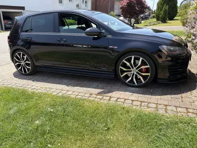 Gebraucht VW Golf VII GTI 230 PS (169 kW) 2014 Schwarz Limousine
