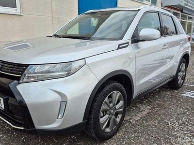 Gebraucht Suzuki Vitara Comfort 110 PS (80 kW) 2025 Silber SUV