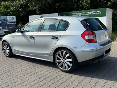 Gebraucht BMW 116 116 PS (85 kW) 2006 Silber Kleinwagen