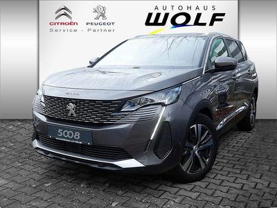 Grau Gebraucht 2021 Peugeot 5008 Allure SUV | 25.900 € (Teuer)