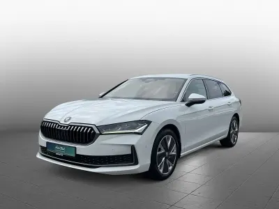 Gebraucht Skoda Superb Selection 150 PS (110 kW) 2024 Kristallweiß uni Kombi