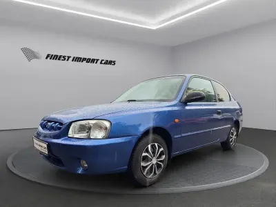 Gebraucht Hyundai Accent 86 PS (63 kW) 2001 Blau Limousine
