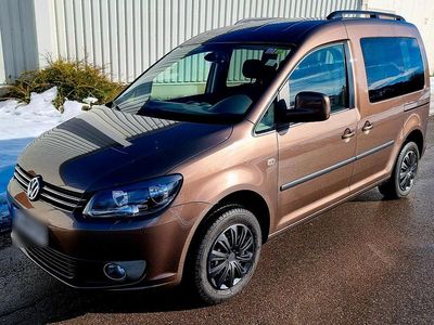 Usata VW Caddy 101 CV (74 kW) 2015 Marrone Monovolume
