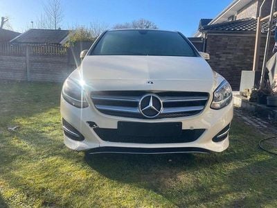 Gebraucht Mercedes B180 Edition 109 PS (80 kW) 2017 Taxi Van / Kleinbus