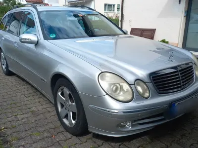 Gebraucht Mercedes E320 Avantgarde 204 PS (150 kW) 2004 Silber Kombi