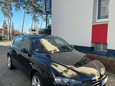 gebraucht Alfa Romeo 147 1.9 JTD 8V M-Jet Impression