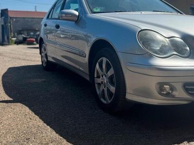 Mercedes 200