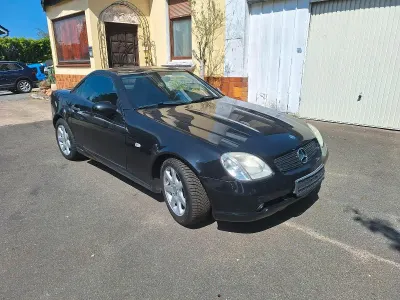 Gebraucht Mercedes SLK230 193 PS (141 kW) 1999 Schwarz Cabrio