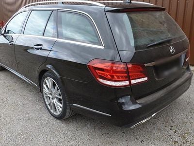Gebraucht Mercedes E400 333 PS (244 kW) 2015 Schwarz Kombi