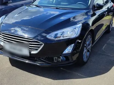 Gebraucht Ford Focus 150 PS (110 kW) 2019 Schwarz Limousine