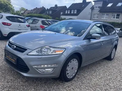 Gebraucht Ford Mondeo Ambiente 116 PS (85 kW) 2014 Silber Limousine