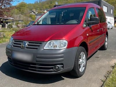 Second-hand VW Caddy Life 102 CP (75 kW) 2006 Roșu Monovolum