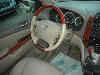 Gebraucht Toyota Sienna Limited 232 PS (170 kW) 2010 Grau Van / Kleinbus