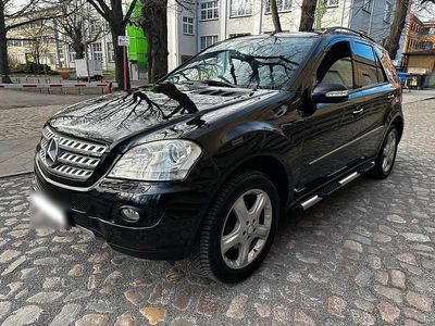 Gebraucht Mercedes ML280 190 PS (139 kW) 2008 Schwarz SUV