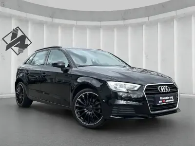 Używany Audi A3 Advanced 150 KM (110 kW) 2020 Czarny Sedan/Limuzyna