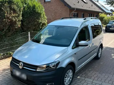 Gebraucht VW Caddy 102 PS (75 kW) 2020 Grau Van / Kleinbus