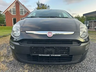 Gebraucht Fiat Punto Dynamic 69 PS (50 kW) 2011 Schwarz Kleinwagen