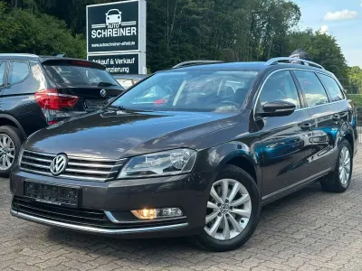 Gebraucht VW Passat Comfortline 140 PS (102 kW) 2011 Moccaanthrazit Kombi