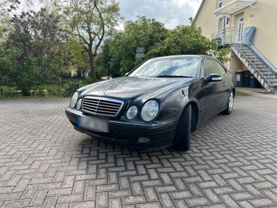 gebraucht Mercedes CLK200 TÜV bis März 2025