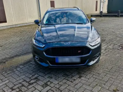 Gebraucht Ford Mondeo ST-Line 180 PS (132 kW) 2016 Grün Kombi