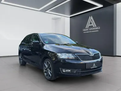 Gebraucht Skoda Rapid 90 PS (66 kW) 2015 Schwarz Kleinwagen