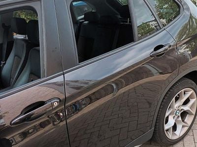 Braun Gebraucht 2015 BMW X1 SUV | 10.900 € (Superpreis)