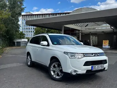 Gebraucht Mitsubishi Outlander 150 PS (110 kW) 2013 Weiß SUV