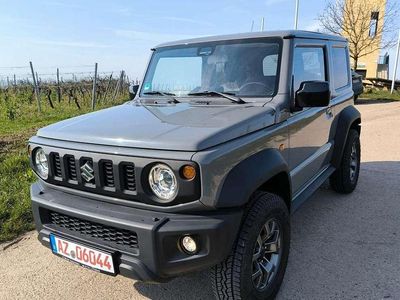 Gebraucht Suzuki Jimny Comfort+ 102 PS (75 kW) 2019 Grau SUV