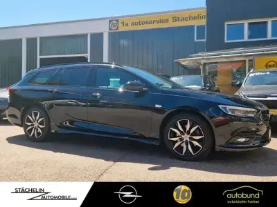 Używany Opel Insignia Exklusiv 209 KM (153 kW) 2018 Czarny Kombi