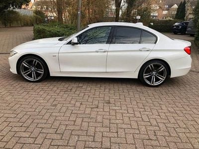 Gebraucht BMW 328 245 PS (180 kW) 2012 Weiß Limousine