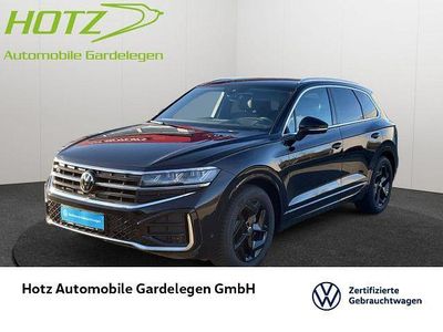 Grenadillschwarz metallic Gebraucht 2024 VW Touareg R-line SUV | 59.690 € (Fairer Preis)