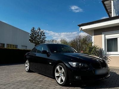 Gebraucht BMW 325 Cabriolet 218 PS (160 kW) 2009 Schwarz Cabrio