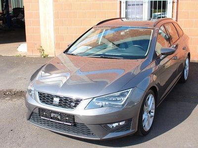 Grau Gebraucht 2015 Seat Leon ST FR Kombi | 10.650 € (Fairer Preis)