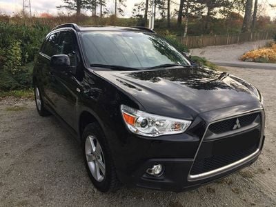 Gebraucht Mitsubishi ASX Intense 117 PS (86 kW) 2011 Schwarz metallic SUV