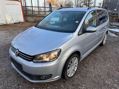Silber Gebraucht 2014 VW Touran Comfortline Van / Kleinbus | 7.900 € (Fairer Preis)